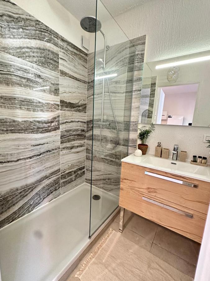Sea Shell Apartment *